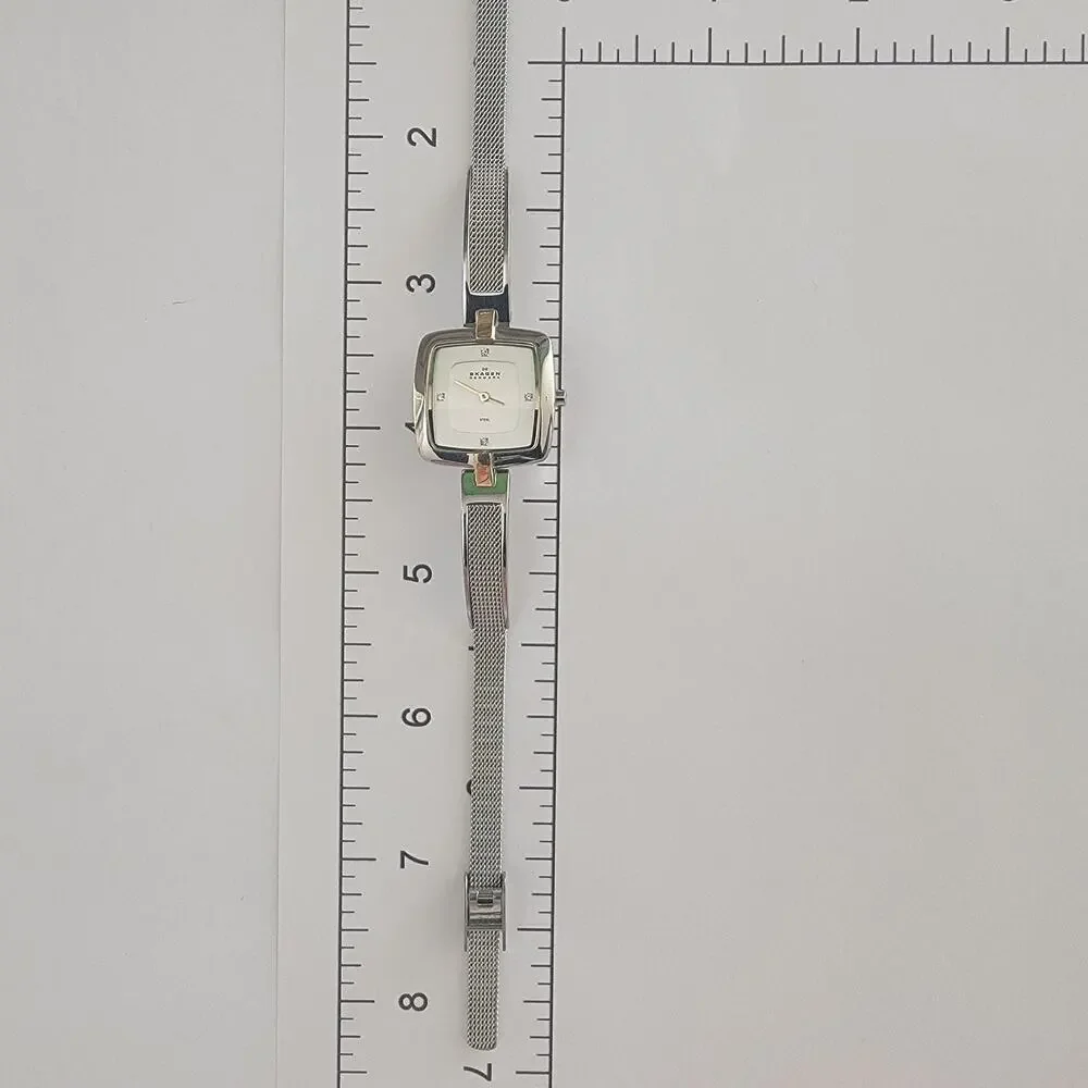 Skagen Womens Watch 454SGSC White Dial Silver Case Silver Mesh Bracelet